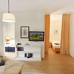 Appartement-hotel Timmendorfer 4* טימנדורפר שטרנד