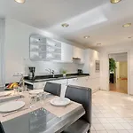 Appartement-hotel Timmendorfer 4*